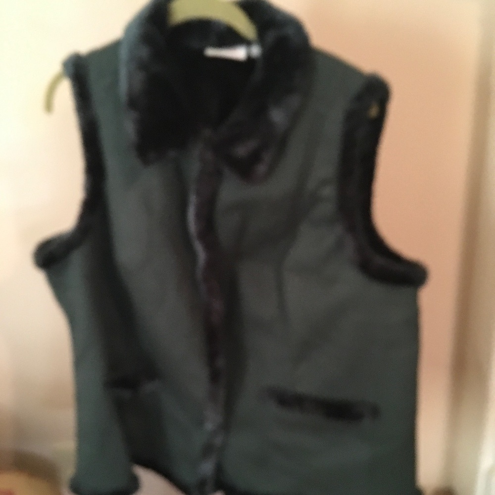 Sleeveless Jacket/Vest - Reversible